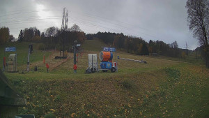 Skiareál Lázeňský vrch - Sjezdovka - 27.10.2025 v 08:59 Skiareál Lázeňský vrch - Sjezdovka - 27.10.2025 v 08:59