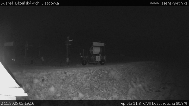 Skiareál Lázeňský vrch - Sjezdovka - 2.11.2025 v 05:19