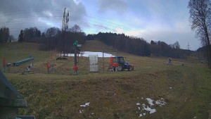 Skiareál Lázeňský vrch - Sjezdovka - 7.12.2025 v 09:04 Skiareál Lázeňský vrch - Sjezdovka - 7.12.2025 v 09:04