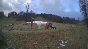 Skiareál Lázeňský vrch - Sjezdovka - 7.12.2025 v 14:24 Skiareál Lázeňský vrch - Sjezdovka - 7.12.2025 v 14:24