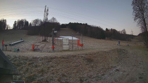 Skiareál Lázeňský vrch - Sjezdovka - 13.12.2025 v 07:24 Skiareál Lázeňský vrch - Sjezdovka - 13.12.2025 v 07:24