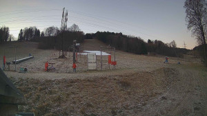 Skiareál Lázeňský vrch - Sjezdovka - 13.12.2025 v 07:34 Skiareál Lázeňský vrch - Sjezdovka - 13.12.2025 v 07:34