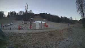 Skiareál Lázeňský vrch - Sjezdovka - 13.12.2025 v 08:24 Skiareál Lázeňský vrch - Sjezdovka - 13.12.2025 v 08:24