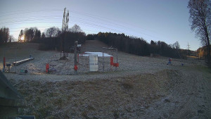 Skiareál Lázeňský vrch - Sjezdovka - 13.12.2025 v 10:04 Skiareál Lázeňský vrch - Sjezdovka - 13.12.2025 v 10:04