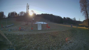 Skiareál Lázeňský vrch - Sjezdovka - 13.12.2025 v 11:54 Skiareál Lázeňský vrch - Sjezdovka - 13.12.2025 v 11:54