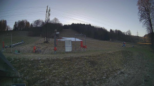 Skiareál Lázeňský vrch - Sjezdovka - 13.12.2025 v 12:59 Skiareál Lázeňský vrch - Sjezdovka - 13.12.2025 v 12:59