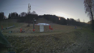 Skiareál Lázeňský vrch - Sjezdovka - 13.12.2025 v 13:59 Skiareál Lázeňský vrch - Sjezdovka - 13.12.2025 v 13:59