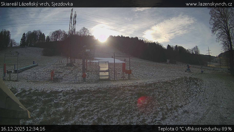 Skiareál Lázeňský vrch - Sjezdovka - 16.12.2025 v 12:34
