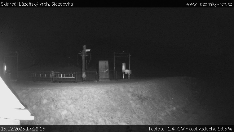 Skiareál Lázeňský vrch - Sjezdovka - 16.12.2025 v 17:29