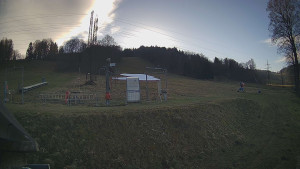 Skiareál Lázeňský vrch - Sjezdovka - 18.12.2025 v 12:59 Skiareál Lázeňský vrch - Sjezdovka - 18.12.2025 v 12:59