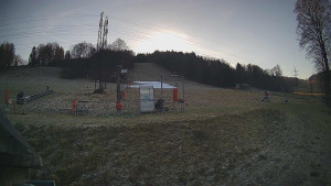 Skiareál Lázeňský vrch - Sjezdovka - 22.12.2025 v 12:59