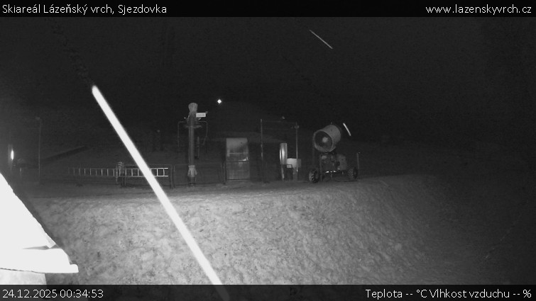Skiareál Lázeňský vrch - Sjezdovka - 24.12.2025 v 00:34