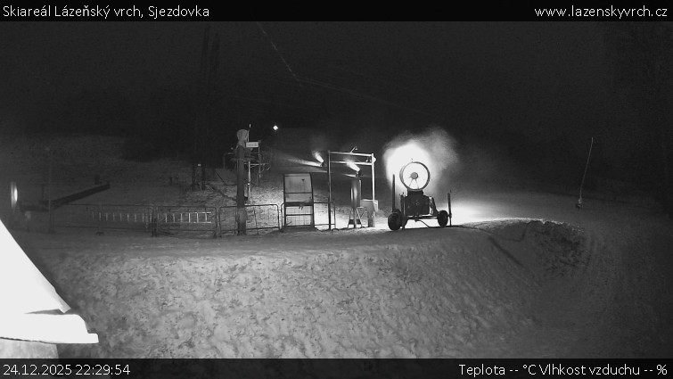 Skiareál Lázeňský vrch - Sjezdovka - 24.12.2025 v 22:29