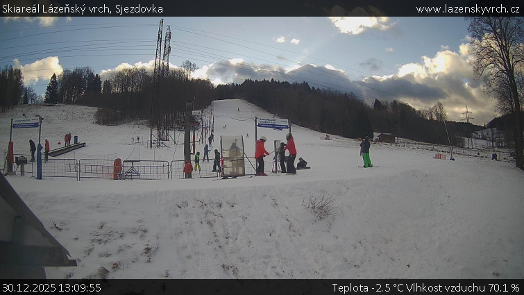 Skiareál Lázeňský vrch - Sjezdovka - 30.12.2025 v 13:09