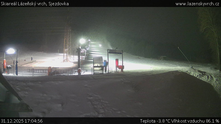 Skiareál Lázeňský vrch - Sjezdovka - 31.12.2025 v 17:04