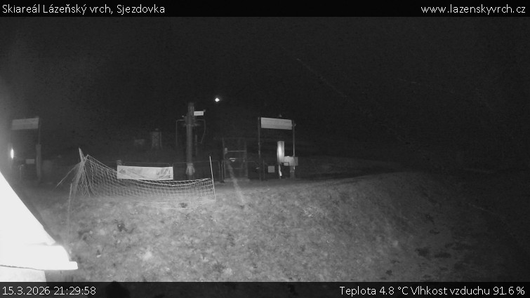 Skiareál Lázeňský vrch - Sjezdovka - 15.3.2026 v 21:29