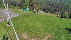 Skiareál Troják - Otočná kamera, svah A - 9.5.2025 v 08:30