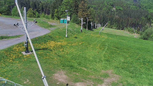 Skiareál Troják - Otočná kamera, svah A - 9.5.2025 v 11:30