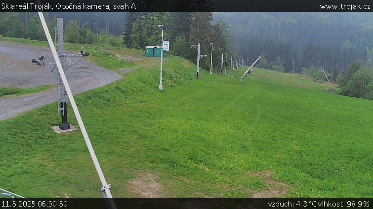 Skiareál Troják - Otočná kamera, svah A - 11.5.2025 v 06:30 Skiareál Troják - Otočná kamera, svah A - 11.5.2025 v 06:30