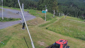 Skiareál Troják - Otočná kamera, svah A - 15.6.2025 v 09:30