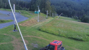 Skiareál Troják - Otočná kamera, svah A - 21.6.2025 v 04:30