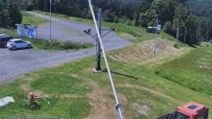 Skiareál Troják - Otočná kamera, svah A - 21.6.2025 v 14:00