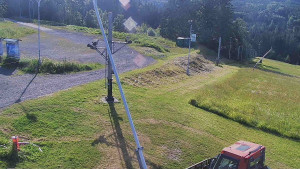 Skiareál Troják - Otočná kamera, svah A - 21.6.2025 v 18:00