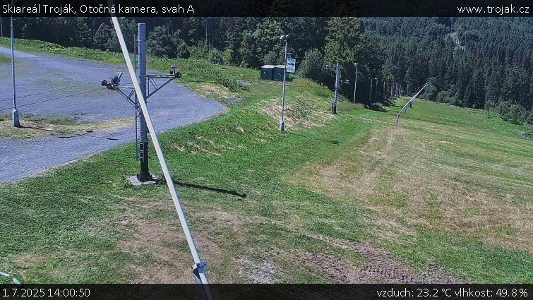 Skiareál Troják - Otočná kamera, svah A - 1.7.2025 v 14:00 Skiareál Troják - Otočná kamera, svah A - 1.7.2025 v 14:00