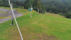 Skiareál Troják - Otočná kamera, svah A - 12.7.2025 v 07:30