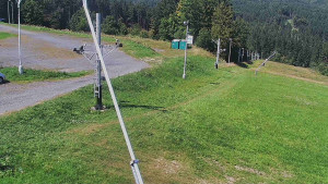 Skiareál Troják - Otočná kamera, svah A - 15.8.2025 v 12:30