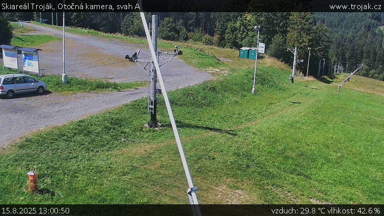Skiareál Troják - Otočná kamera, svah A - 15.8.2025 v 13:00