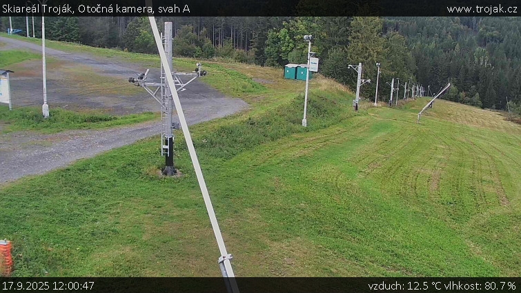 Skiareál Troják - Otočná kamera, svah A - 17.9.2025 v 12:00