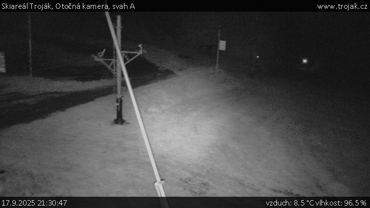 Skiareál Troják - Otočná kamera, svah A - 17.9.2025 v 21:30