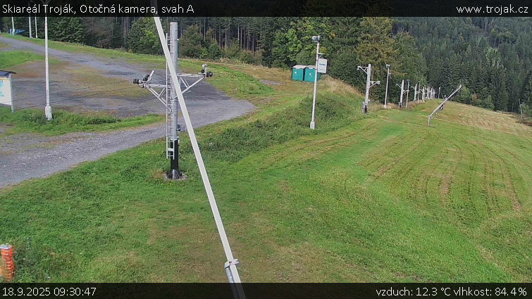Skiareál Troják - Otočná kamera, svah A - 18.9.2025 v 09:30