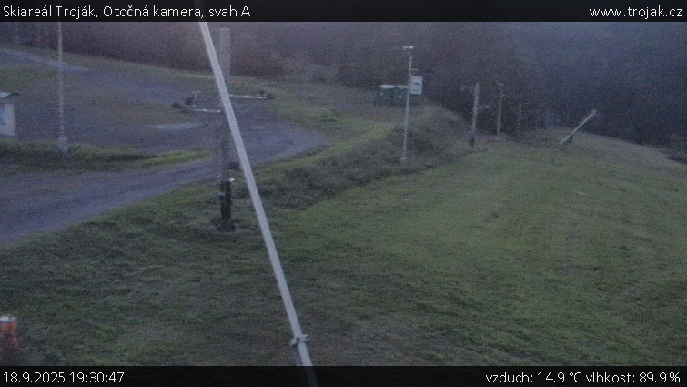 Skiareál Troják - Otočná kamera, svah A - 18.9.2025 v 19:30