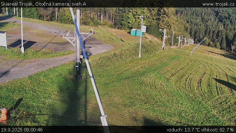 Skiareál Troják - Otočná kamera, svah A - 19.9.2025 v 08:00 Skiareál Troják - Otočná kamera, svah A - 19.9.2025 v 08:00