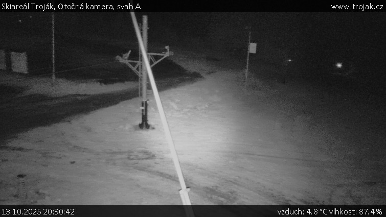 Skiareál Troják - Otočná kamera, svah A - 13.10.2025 v 20:30