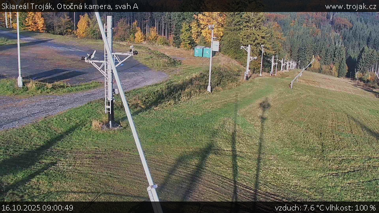Skiareál Troják - Otočná kamera, svah A - 16.10.2025 v 09:00 Skiareál Troják - Otočná kamera, svah A - 16.10.2025 v 09:00