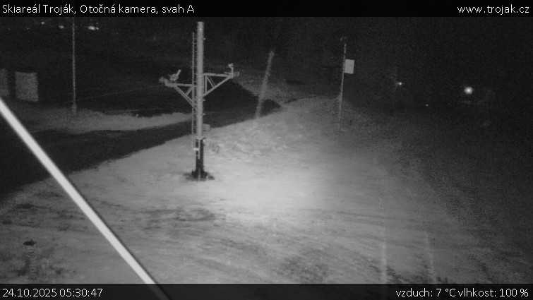 Skiareál Troják - Otočná kamera, svah A - 24.10.2025 v 05:30 Skiareál Troják - Otočná kamera, svah A - 24.10.2025 v 05:30