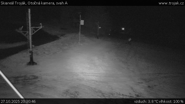 Skiareál Troják - Otočná kamera, svah A - 27.10.2025 v 20:30 Skiareál Troják - Otočná kamera, svah A - 27.10.2025 v 20:30