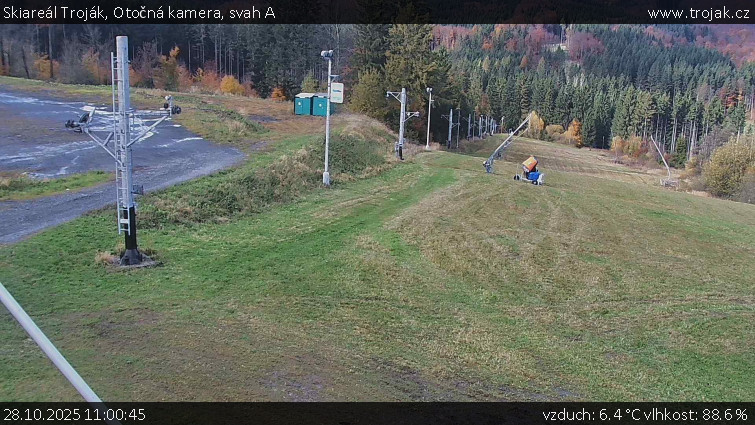 Skiareál Troják - Otočná kamera, svah A - 28.10.2025 v 11:00
