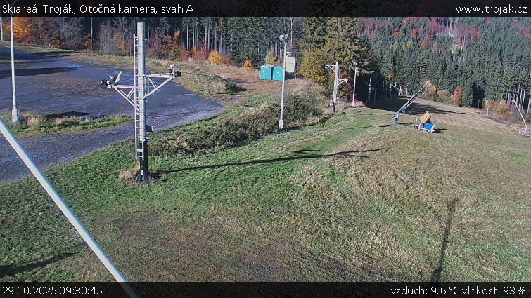 Skiareál Troják - Otočná kamera, svah A - 29.10.2025 v 09:30 Skiareál Troják - Otočná kamera, svah A - 29.10.2025 v 09:30