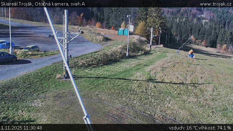 Skiareál Troják - Otočná kamera, svah A - 1.11.2025 v 11:30 Skiareál Troják - Otočná kamera, svah A - 1.11.2025 v 11:30