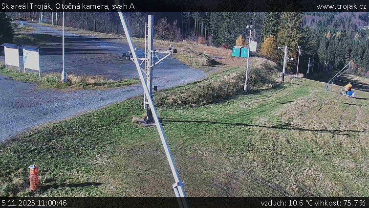 Skiareál Troják - Otočná kamera, svah A - 5.11.2025 v 11:00