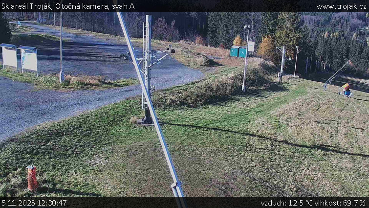 Skiareál Troják - Otočná kamera, svah A - 5.11.2025 v 12:30