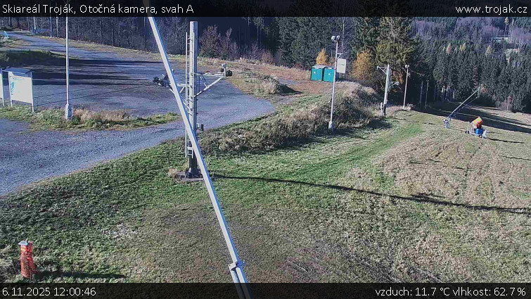 Skiareál Troják - Otočná kamera, svah A - 6.11.2025 v 12:00