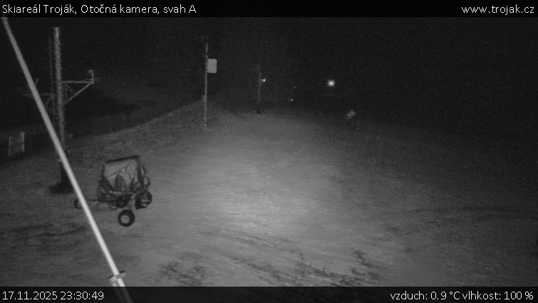 Skiareál Troják - Otočná kamera, svah A - 17.11.2025 v 23:30
