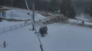 Skiareál Troják - Otočná kamera, svah A - 22.11.2025 v 08:00