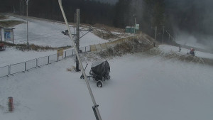 Skiareál Troják - Otočná kamera, svah A - 22.11.2025 v 10:00