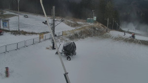 Skiareál Troják - Otočná kamera, svah A - 22.11.2025 v 12:00